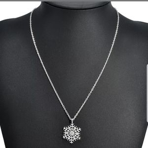 New snowflake rhinestone Crystal pendant necklace